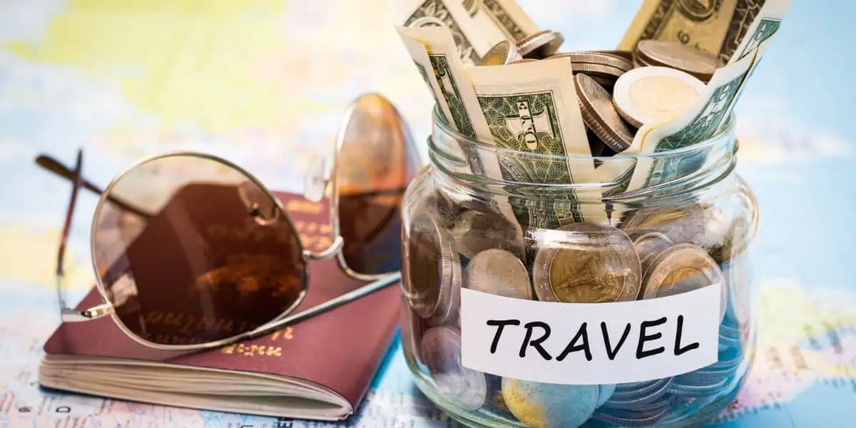 travel money saving