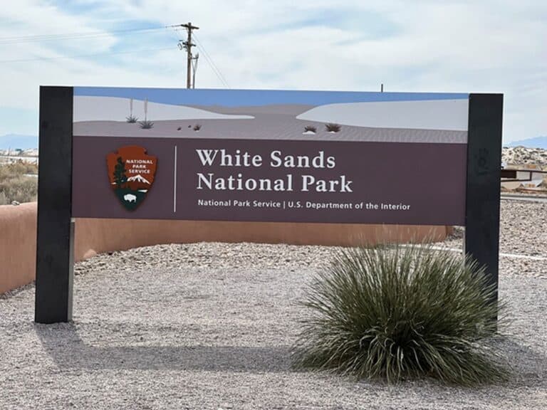 white sands national park sign
