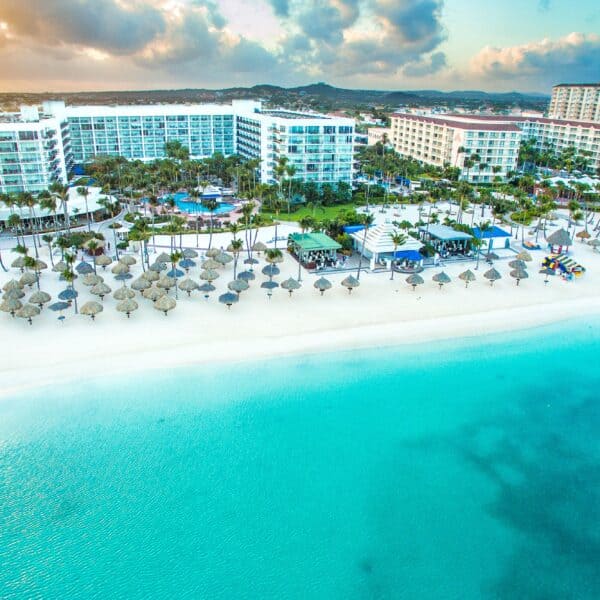Experience Paradise at the Aruba Marriott Resort & Stellaris Casino: A Luxurious Island Escape